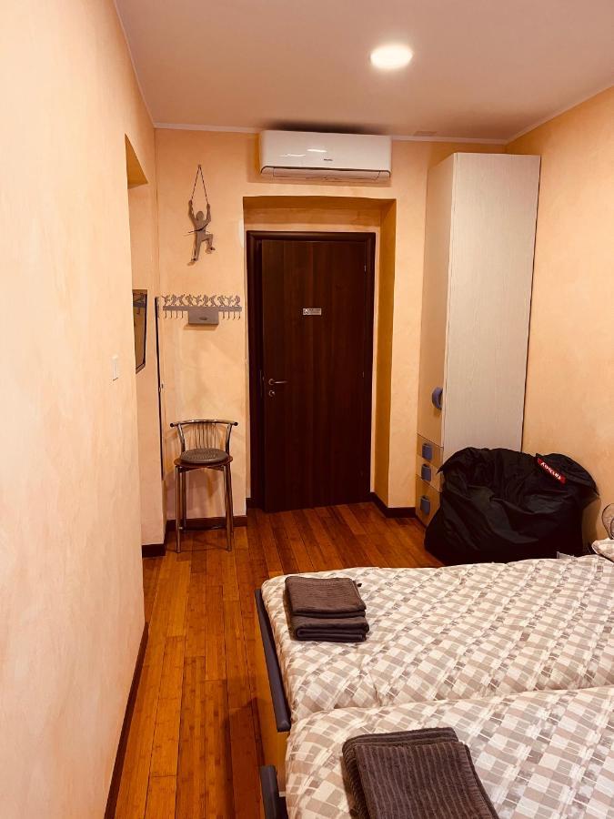 Casa Friends Lingotto Ospedali Metro Spezia Hotell Turin Exteriör bild