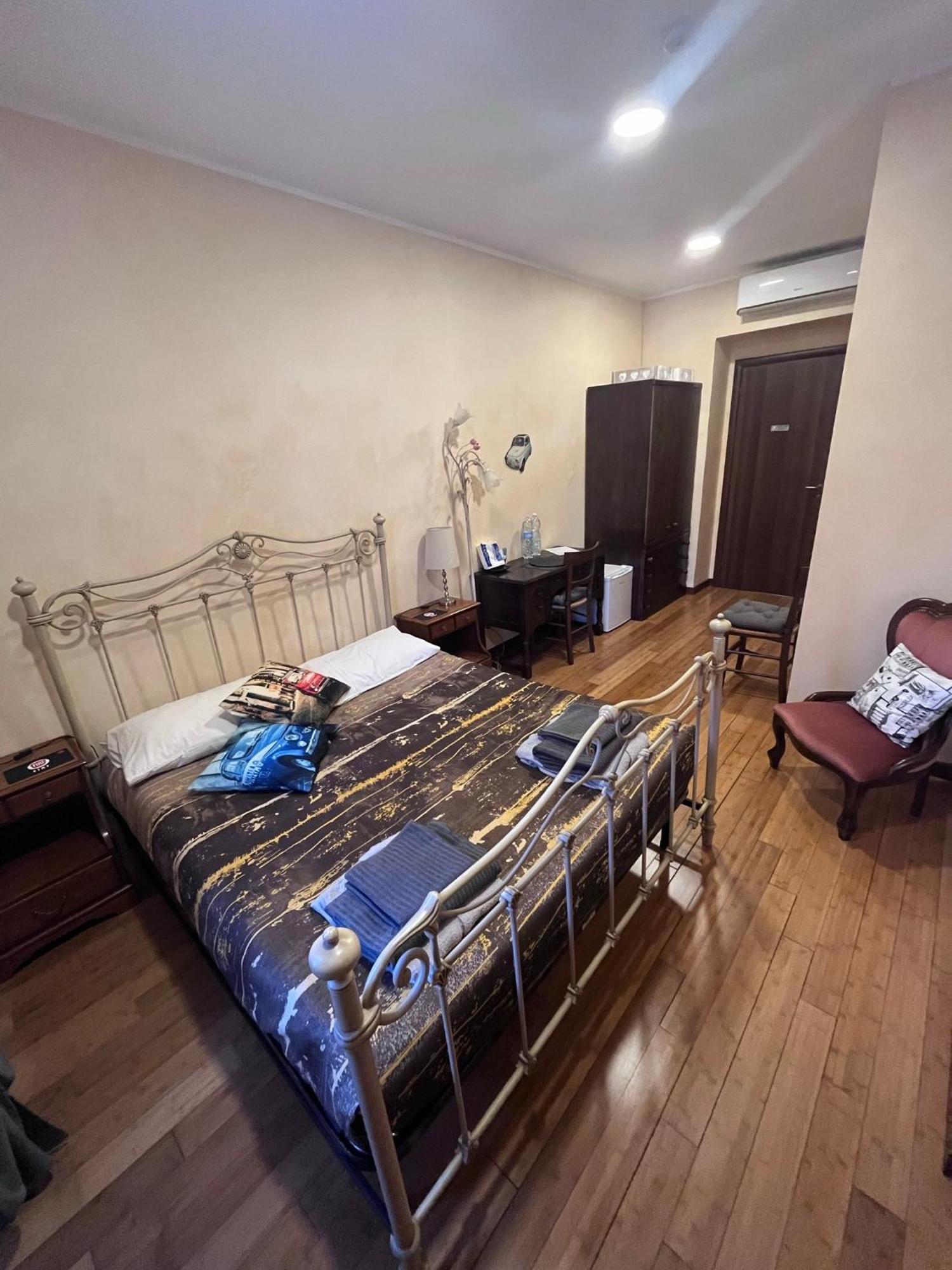 Casa Friends Lingotto Ospedali Metro Spezia Hotell Turin Exteriör bild